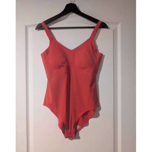 Knix | LuxeLift Bodysuit In Coral - Picture 2 of 15